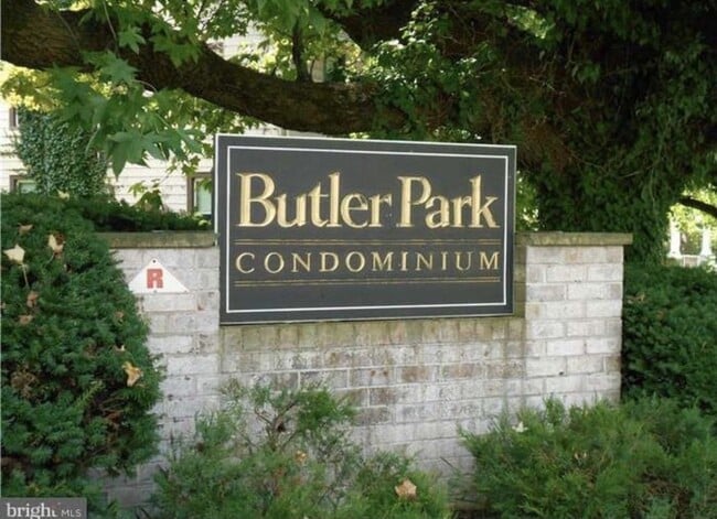 property at 62 Cavendish Dr