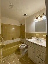24 South St, Unit 205 in Quincy, MA - Building Photo - Building Photo