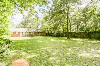 9753 Tappenbeck Dr in Houston, TX - Building Photo - Building Photo