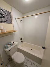 7900 S Orange Blossom Trl in Orlando, FL - Building Photo - Building Photo