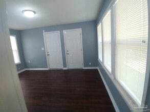 225 N New Warrington Rd in Pensacola, FL - Building Photo - Building Photo
