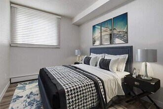 Mitchell Manor in Saskatoon, SK - Building Photo - Building Photo