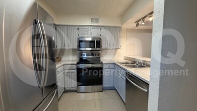855 Dublin Dr in Richardson, TX - Building Photo - Building Photo