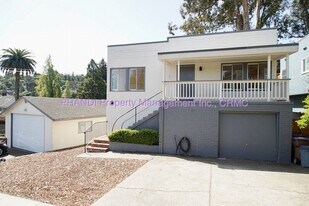 3 Robertson Terrace in Mill Valley, CA - Building Photo