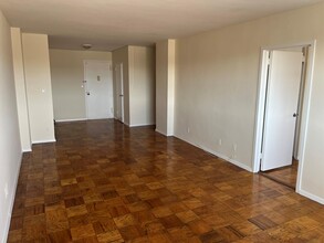 30 Lake St in White Plains, NY - Building Photo - Building Photo
