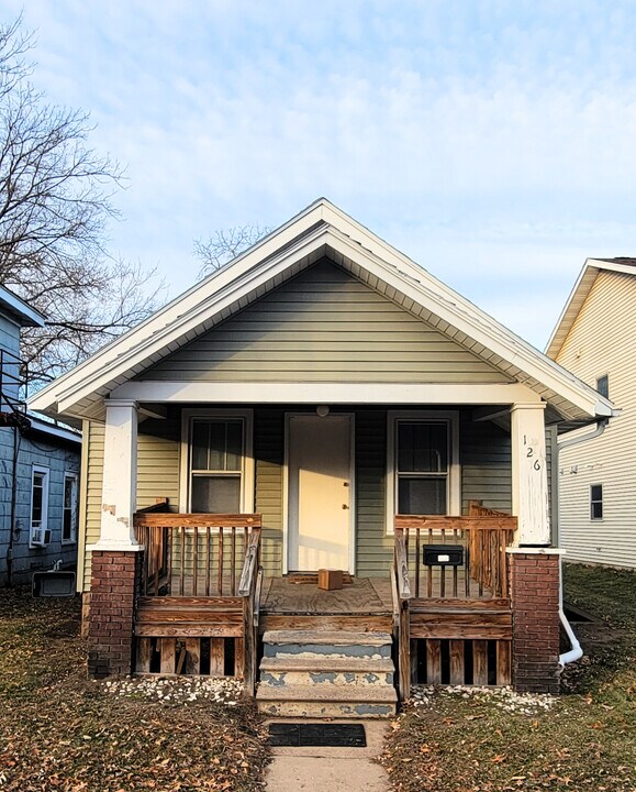126 Niagara St in Eau Claire, WI - Foto de edificio
