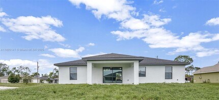 1002 Atherton Ave in Lehigh Acres, FL - Building Photo - Building Photo