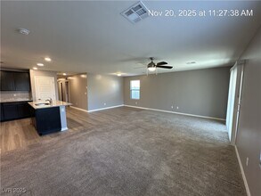 4924 Eterno St in North Las Vegas, NV - Building Photo - Building Photo