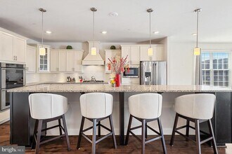 2762 Lady Slipper Rd in Gambrills, MD - Building Photo - Building Photo