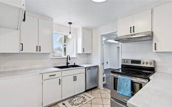 7245 S Prospect St in Tacoma, WA - Building Photo - Building Photo