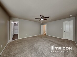 5050 Everett Loop in Converse, TX - Building Photo - Building Photo