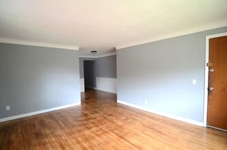 7121 Delaware Ave, Unit 4 in Cincinnati, OH - Foto de edificio - Building Photo