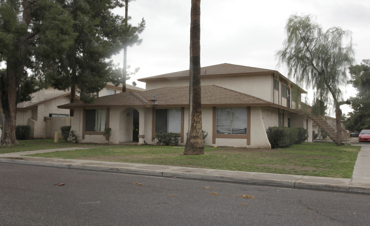 4-Plex in Phoenix, AZ - Building Photo