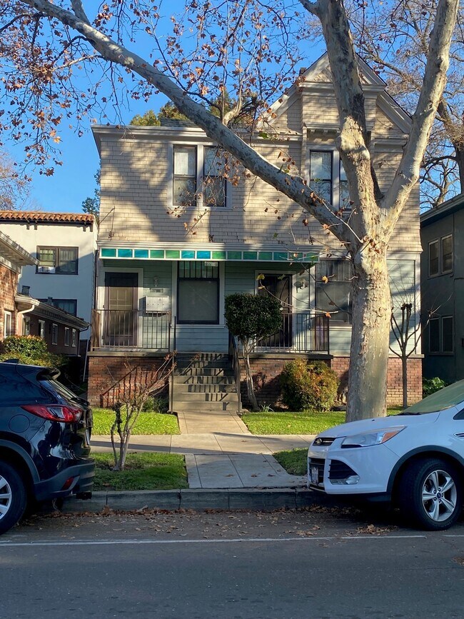 2707 I St, Unit 3
