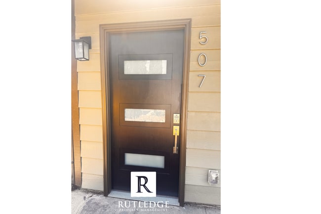 507 Holmes Ave in Medford, OR - Building Photo - Building Photo