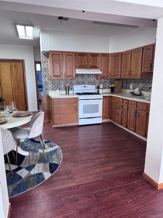 property at 1014 Main St