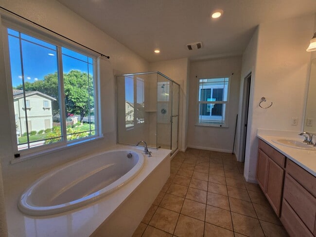 property at 20 Redberry Loop