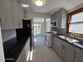 31 Seeley Ave in Keansburg, NJ - Building Photo - Building Photo