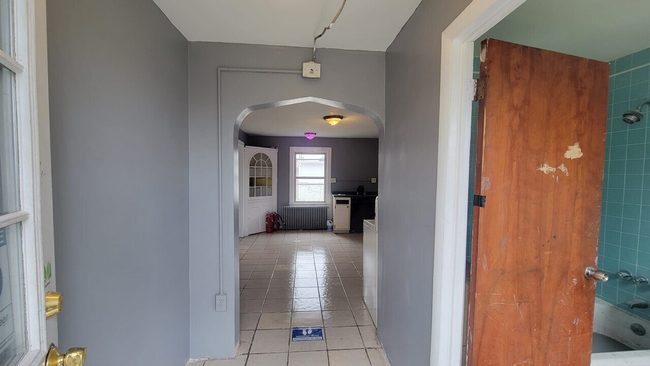 1530 Pennington Rd, Unit A in Ewing, NJ - Foto de edificio