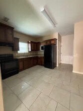 2713 E Eisenhower Ave in Mission, TX - Building Photo - Building Photo