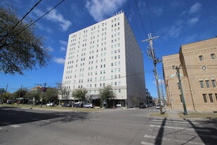 1205 Saint Charles Ave, Unit 612 in New Orleans, LA - Building Photo