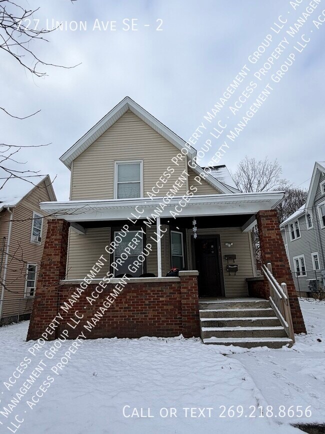 property at 727 Union Ave SE