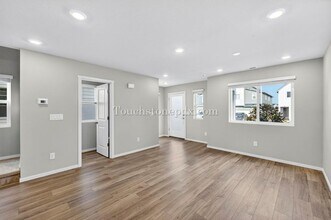 2618 Sawtelle Dr in Woodburn, OR - Building Photo - Building Photo