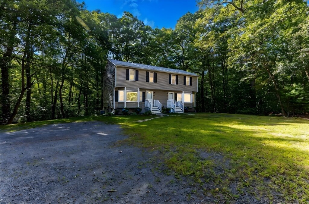 308 Hope St in Mansfield, MA - Building Photo