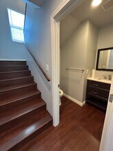 8422 Glider Ave in Los Angeles, CA - Building Photo - Building Photo
