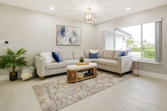 1321 NE 26th Terrace in Pompano Beach, FL - Foto de edificio - Building Photo