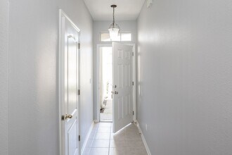 6092 Bartram Village Dr in Jacksonville, FL - Building Photo - Building Photo