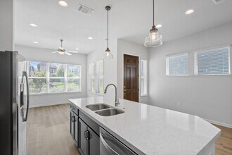 13615 Terrett Trce in Austin, TX - Building Photo - Building Photo