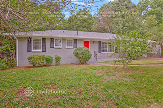 3245 Tulip Dr in Decatur, GA - Building Photo - Building Photo