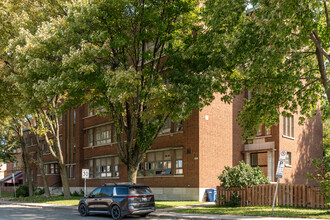 675 Kirouac Rue in Québec, QC - Building Photo - Building Photo