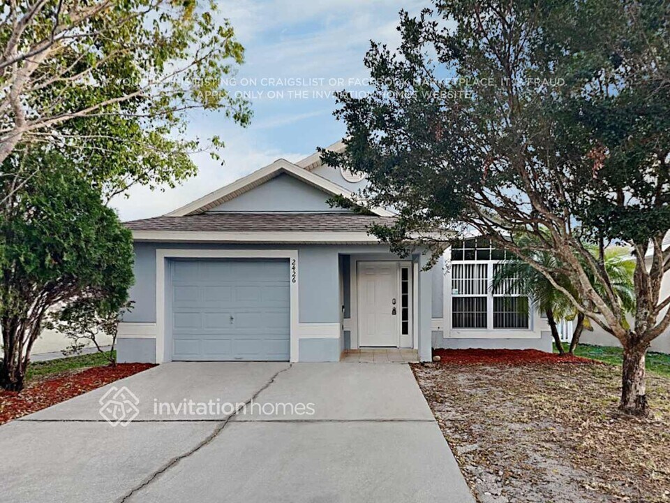 2426 Ashecroft Dr in Kissimmee, FL - Building Photo