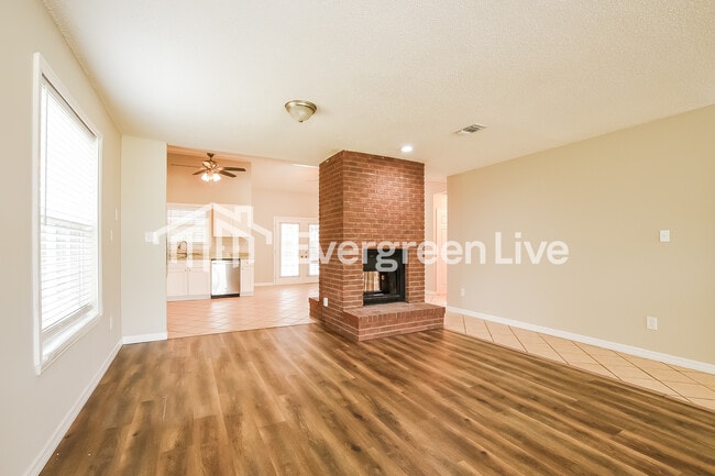 2969 Ruskin St in Deltona, FL - Building Photo - Building Photo