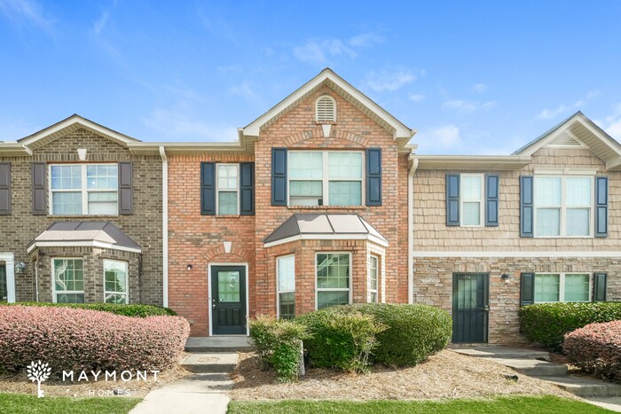 4411 Pinscher St in Union City, GA - Building Photo