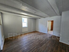 1016 11th Ave SE in Cedar Rapids, IA - Building Photo - Building Photo