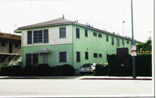 6531-6549 Crenshaw Blvd in Los Angeles, CA - Building Photo