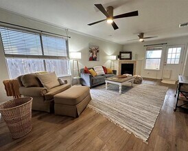 7840 Portland Trail in Austin, TX - Building Photo - Building Photo