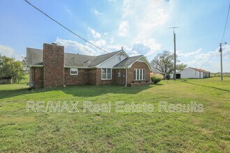 1741 E 1st Ave in Bentonville, AR - Building Photo - Building Photo