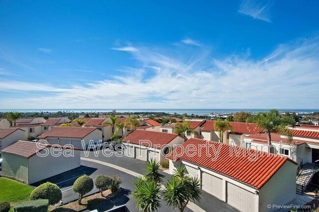 property at 914 Caminito Madrigal