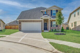 8411 Beacon Bay Cir in Mont Belvieu, TX - Building Photo