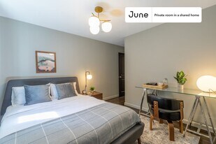 Room in Shared 6 bed/4 bath home in Boston, MA - Building Photo