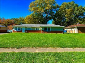 3020 Northgate Ave in Youngstown, OH - Building Photo