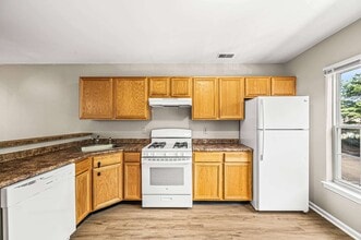 Amber Grove in Lakewood, NJ - Foto de edificio - Building Photo