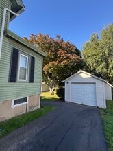 7 George St in Westerly, RI - Building Photo - Building Photo