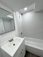 4518 Clay St NE, Unit BASEMENT APT in Washington, DC - Building Photo - Building Photo