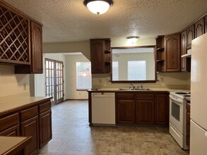 3211 Alice Ave in Arcata, CA - Building Photo - Building Photo