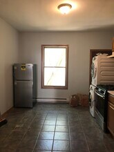 64 1/2 Day St, Unit 1 in Boston, MA - Building Photo - Building Photo